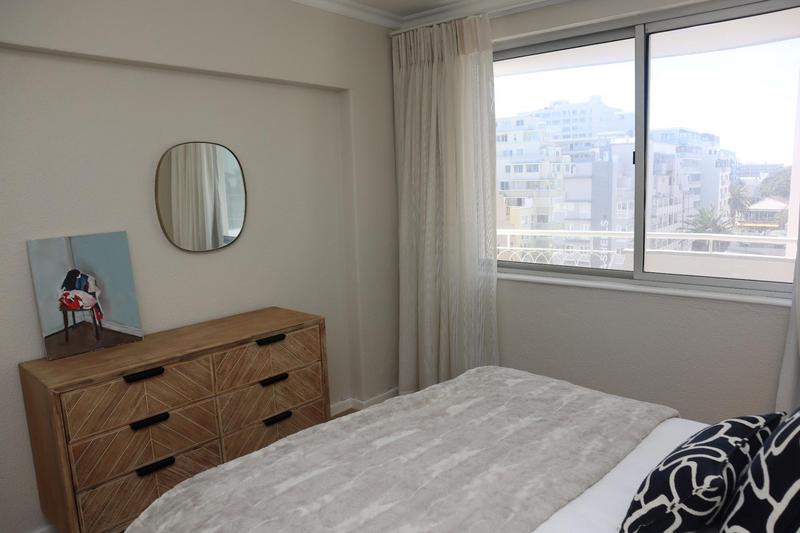 To Let 2 Bedroom Property for Rent in Sea Point Western Cape